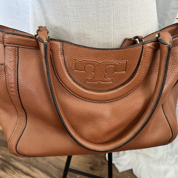 Tory Burch Serif T Cognac Tote Large Crossbody Strap and Top Handles - Picture 2 of 9